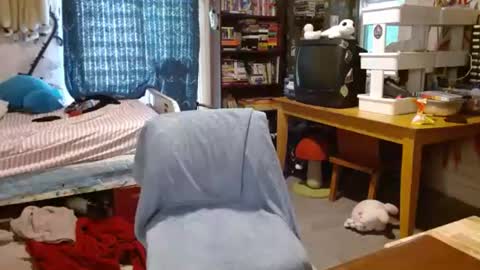 Izzy online show from July 20, 5:38 pm