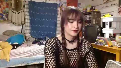 Izzy online show from August 11, 3:52 am