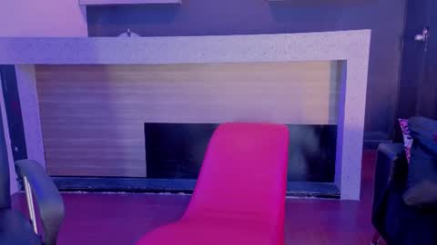 cristopher online show from August 4, 10:51 pm