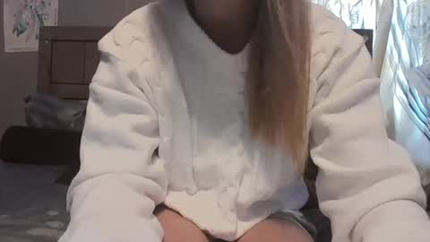 pizzedwife online show from August 11, 6:10 pm