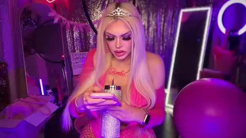 Dumb bimbo fuck doll online show from March 29, 3:58 am