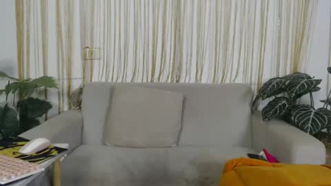 plasticgirll online show from July 31, 3:40 pm