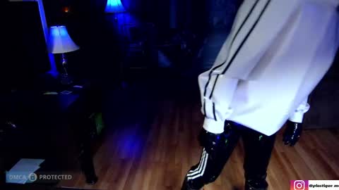 plasticme online show from May 4, 8:21 pm