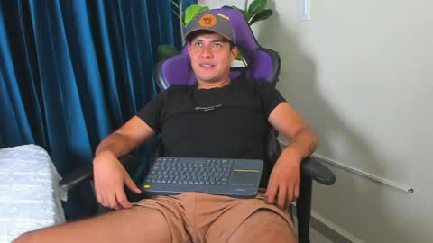 Felipe online show from May 26, 1:45 pm