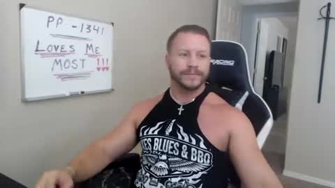 Player online show from August 10, 7:48 pm