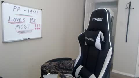 Player online show from August 12, 9:17 pm