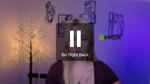Sophie online show from August 11, 10:45 pm
