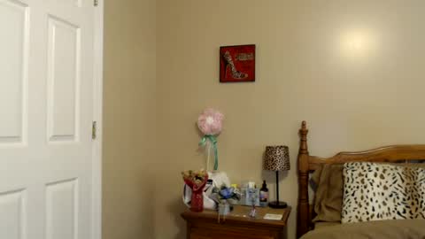 playfulkitten17 online show from July 22, 9:50 pm