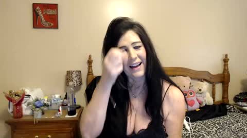 playfulkitten17 online show from August 8, 9:26 pm