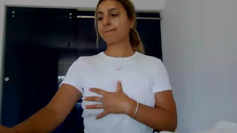 PlayfulNicole online show from August 3, 7:37 am