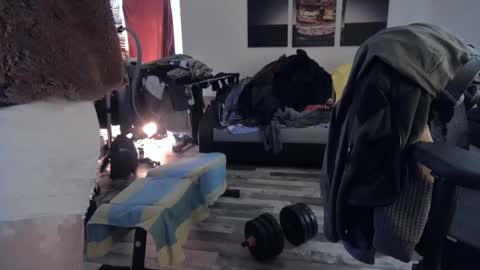 Hello ask me  . Im glad  to see you here in my room. Welcome PVT is open online show from April 19, 1:43 pm