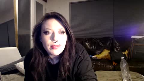 pleasantdinosaurus7537 online show from August 12, 5:43 am
