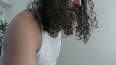 Ash online show from July 5, 9:40 pm