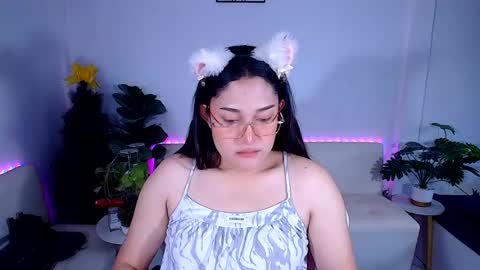Ploysai1996 online show from August 4, 3:25 am