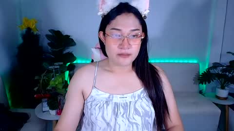 Ploysai1996 online show from August 5, 6:33 am