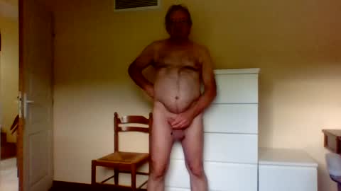 pluchet online show from July 3, 4:58 am
