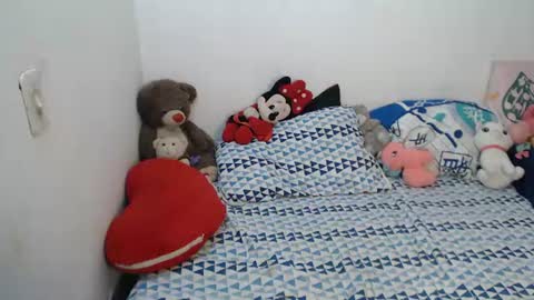 pocahontas_princess__ online show from August 14, 11:19 pm
