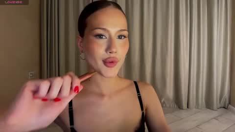 Angelic online show from June 15, 9:24 pm