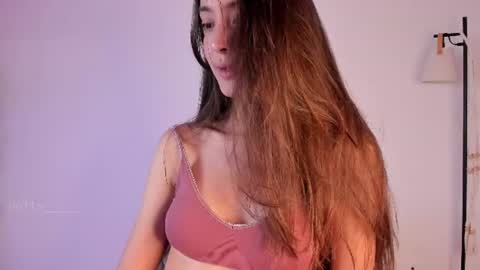 Polly  online show from July 11, 11:33 pm