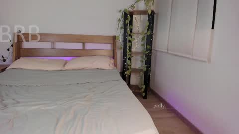Polly  online show from August 9, 12:11 am