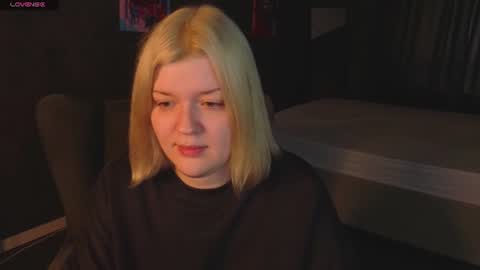 Polly online show from August 11, 1:07 am