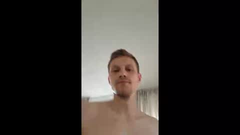 polsenos online show from May 24, 5:48 pm