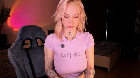 Megan online show from May 22, 5:37 pm