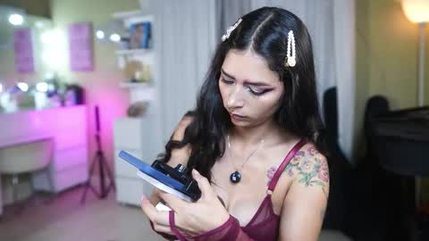 polvodeestrellas_ online show from March 21, 11:52 pm