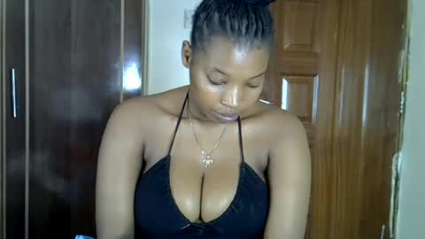 pookie245909 online show from August 4, 10:18 pm