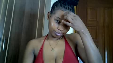 pookie245909 online show from August 8, 9:37 pm