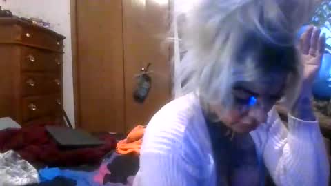 Poppy  Raven Luxxxe online show from February 21, 3:21 pm