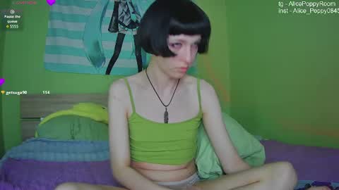 poppyfluffy online show from July 8, 7:51 pm