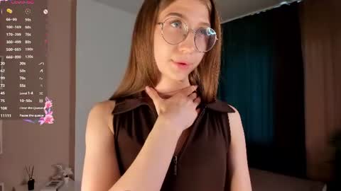 Elizabeth online show from August 10, 12:28 pm