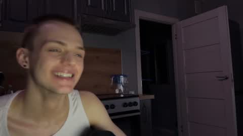 pretty online show from June 28, 12:02 am