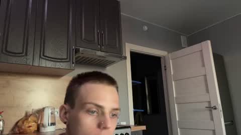 pretty online show from June 28, 1:08 am