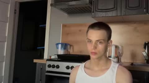 pretty online show from July 3, 12:56 am