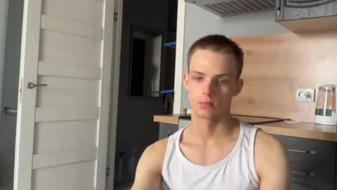 pretty online show from July 5, 9:23 am