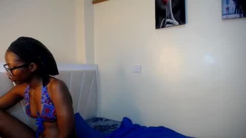 Pretty Babe123 online show from August 7, 7:52 am