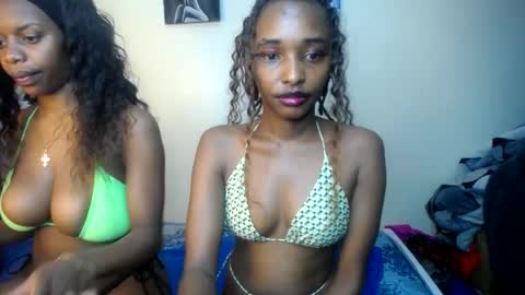 Pretty Babe123 online show from August 8, 3:45 pm