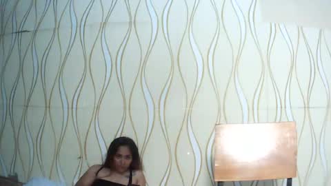 pretty_chix1689 online show from August 12, 6:43 pm