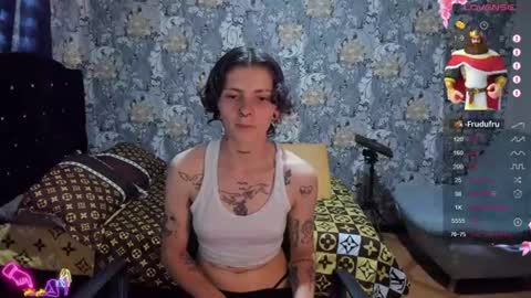 pretty_cristal22 online show from August 9, 10:22 pm