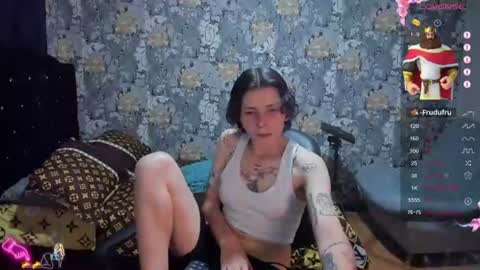 pretty_cristal22 online show from August 10, 12:34 am