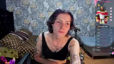 pretty_cristal22 online show from August 12, 1:30 am