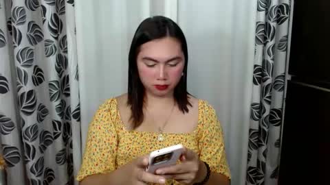 elennah online show from March 10, 1:13 am