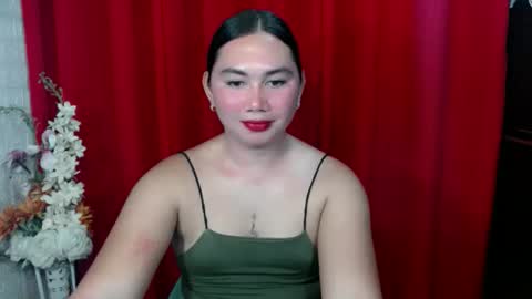 elennah online show from April 6, 2:04 am