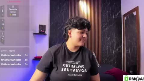 pretty_honey22 online show from August 10, 4:25 am
