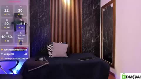 pretty_honey22 online show from August 10, 10:05 am