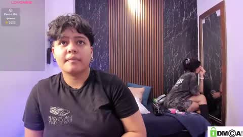 pretty_honey22 online show from August 12, 4:37 am