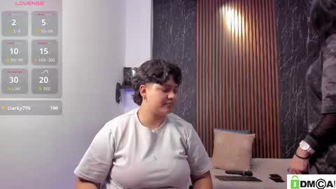pretty_honey22 online show from August 13, 4:48 am