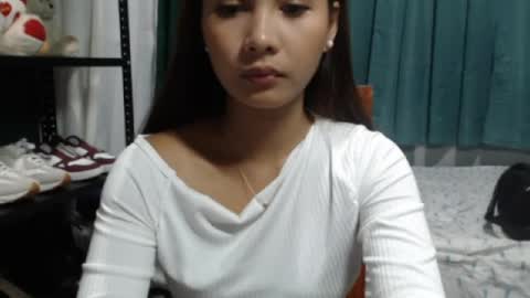 pretty_isangx online show from September 10, 11:31 am